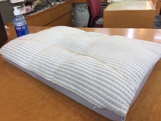 オーダーメイド枕のメンテナンス　ツブ綿はへたりやすい　快眠本舗ヤマグチ　池田市　石橋商店街