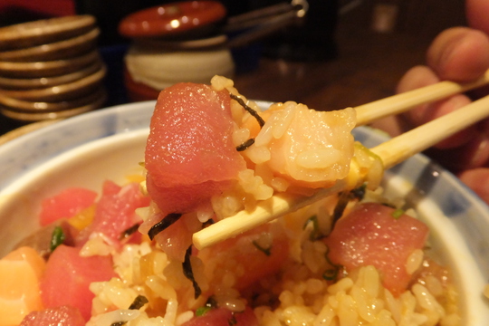 新大阪　「魚あほ一代」　メチャ旨のお値打ち海鮮丼が勢揃い！