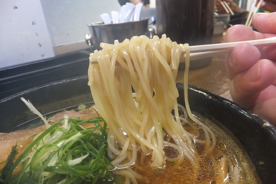 豊中　「麺哲」　大阪を代表するお店のシンプルにメチャ旨い醤油！