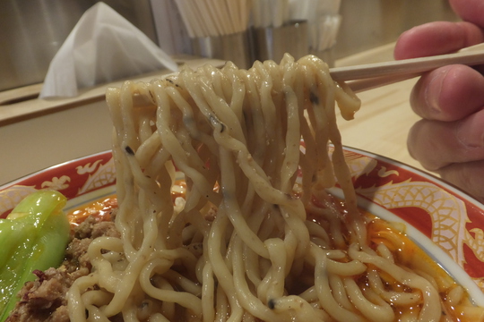 都島　「担担麺（タンタンメン）」　黄金の鰹出汁が香る担担麺がメチャクチャ旨い！