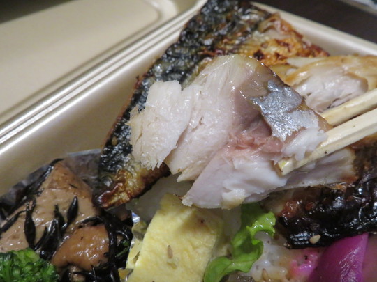 天満　「CASAVA（カサバ）」　兵庫･香住直送の鯖ミリンのスペシャル弁当をテイクアウトしました！