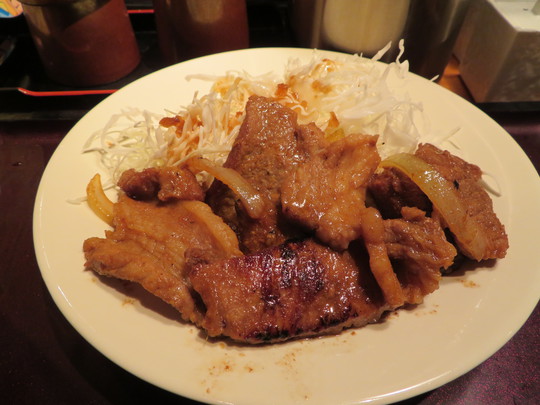 梅田　「やまや」　じっくり漬けた豚のしょうが焼にやまやの辛子明太子食べ放題！