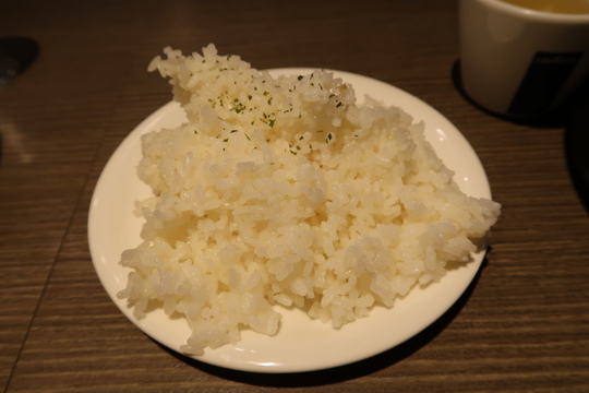吹田・江坂　「原価ビストロチーズ＋（プラス）」　食べ応えある厚切りポークステーキランチ！