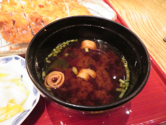 玉造　「ニューバーボン」　岩手県久慈ファームの佐助豚を使用した極上ロース定食！