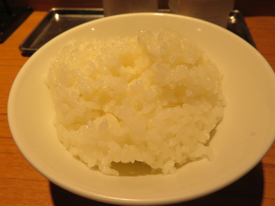 梅田　「SHIROMARU BASE（シロマルベース）」　スタミナばっちり期間限定の博多肉そば！