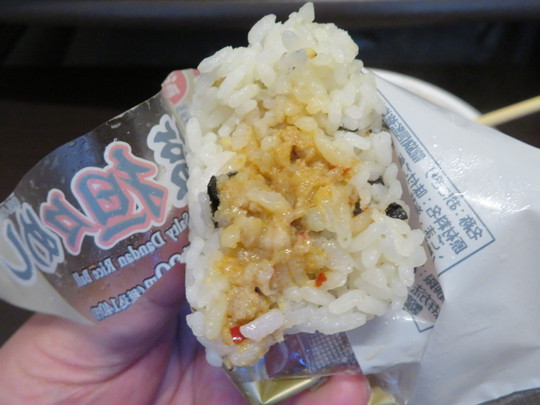 大阪・堺　「龍旗信」　ローソンより濃厚鶏白湯塩担々麺と塩担々めしが発売されています！