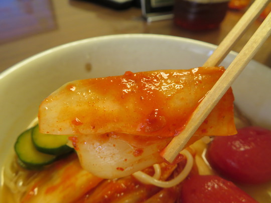 生野・小路　「龍岡商店」　絶品キムチとYAMATOの鶏チャーシューが冷麺セットになりました！