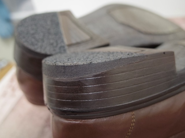 紳士靴のウレタン底のかかと修理の場合