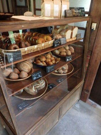山の中～天然酵母のパン屋さんKARUNA（カルナ）