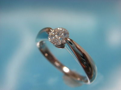 結婚１０周年に婚約指輪をリフォーム