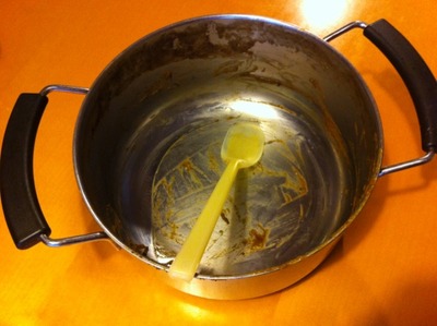 カレーの後のお鍋も簡単に洗えます！！