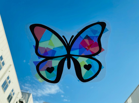 －募集は締切りました－　2/26　『飾れるカラフル影絵ワークショップ　：蝶のサンキャッチャーをつくろう！