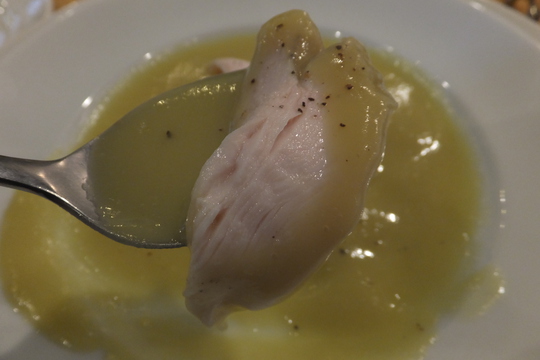 吹田・江坂　「トラットリア エッコ（trattoria ecco） 」　まろやかな白いボロネーゼスパゲティ！
