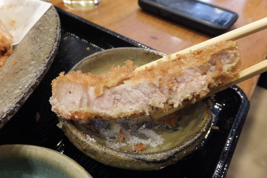 天六・本庄　「喜多呂」　塩で頂く特撰ロースカツはジューシーでムッチャ旨い！