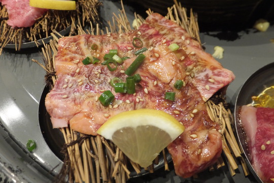 福島　「立喰焼肉　瑞園」　上質の肉がリーズナブルに頂ける立喰いスタイルの焼肉店！