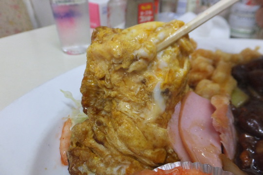 豊中・蛍池　「ます」　下町の大衆中華料理店のランチがボリューミーで旨い！