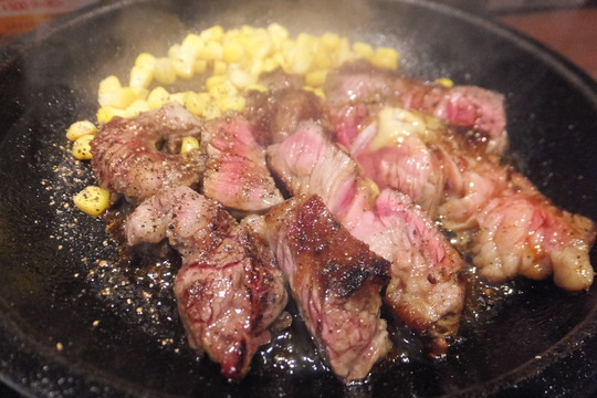 四ツ橋・アメリカ村　「いきなりステーキ」　アンガス牛のワイルドステーキが立ち食いでお値打ちに頂けます！　