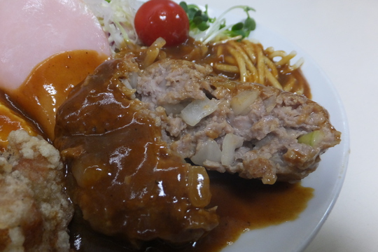 四ツ橋・北堀江　「ニューほり江」　ハンバーグが美味しいお値打ちなサービスランチ！