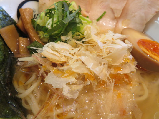 吹田・江坂　「麺創麺魂（めんそうめんたま）」　煮干しと鰹節の出汁に鶏節がアクセントの冷やしら～めん！