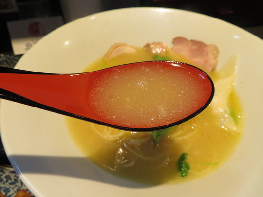 豊中・岡町　「鶏と鯛のラーメン　白湯製人」　鶏の拘りと魚の目利きがコラボして出来たバランスいいＷ白湯スープのラーメン！