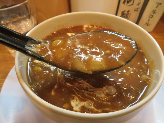 淀川・十三　「中華そば　桐麺」　旨味が爆発！限定のビーフシチューなつけ麺！