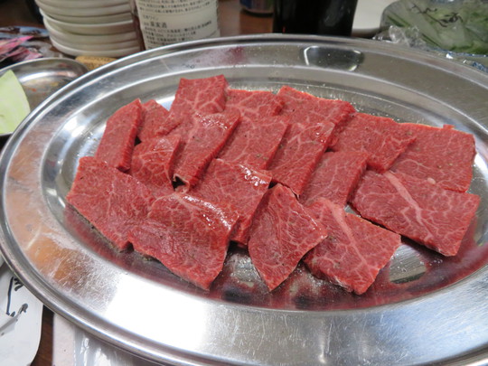 神戸・西元町　「肉のオカダ」　有志で神戸牛を堪能してきました！！