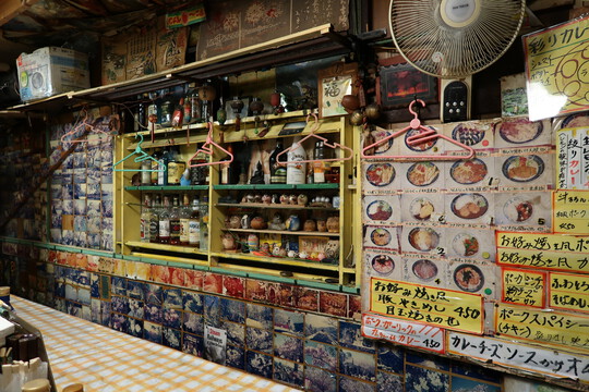 旭・千林　「食事酒房　しま」　2200種類のメニューがある不思議な居酒屋！