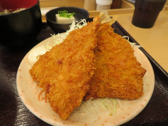 神戸・住吉　「なかよし」　リーズナブルでお値打ちなアジフライ定食！