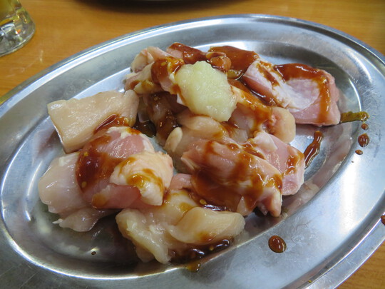 宝塚・小林　「おおとり食堂」　鶏肉を焼肉スタイルで焼く地元に愛される人気の鶏焼きのお店です！