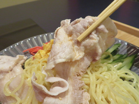 神戸・住吉　「豚の真珠」　期間限定のボリューミーな豚しゃぶ冷やし中華ランチ！