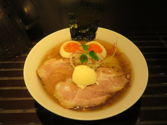 中津・豊崎　「貝と地鶏だしのらぁ麺　ちょろ」　特製塩らぁ麺に卵かけご飯！