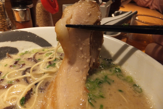 梅田　「シロマルベース」　一風堂のネクストブランド特濃スープ