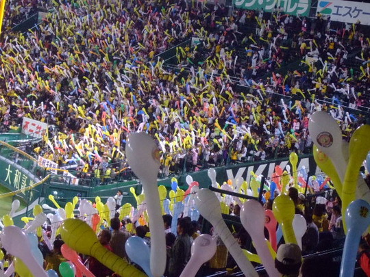 西宮・甲子園球場　「阪神 対 ヤクルト」　今年最終観戦です！