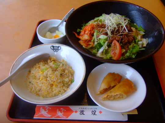 緑地公園　「敦煌」　暑い日には焼肉冷麺でスタミナアップ！！！