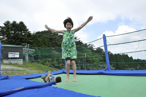 六甲山カンツリーハウスでは 「真夏の雪まつり」も開催中！